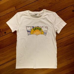 Levi’s T-shirt